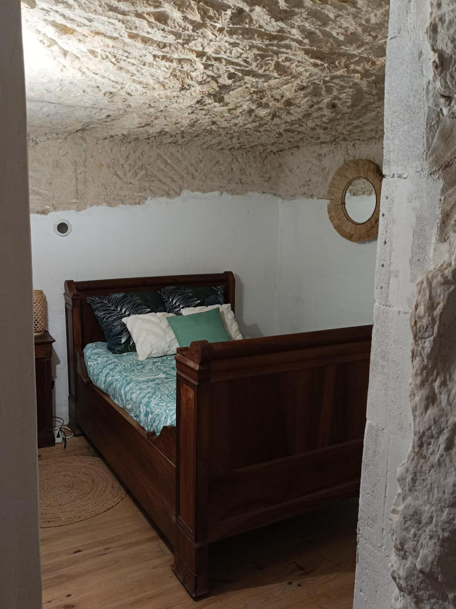 Gite Des Perreyeurs - Maison Troglodyte Avec Vue Sur Loire มองต์โซโร ภายนอก รูปภาพ